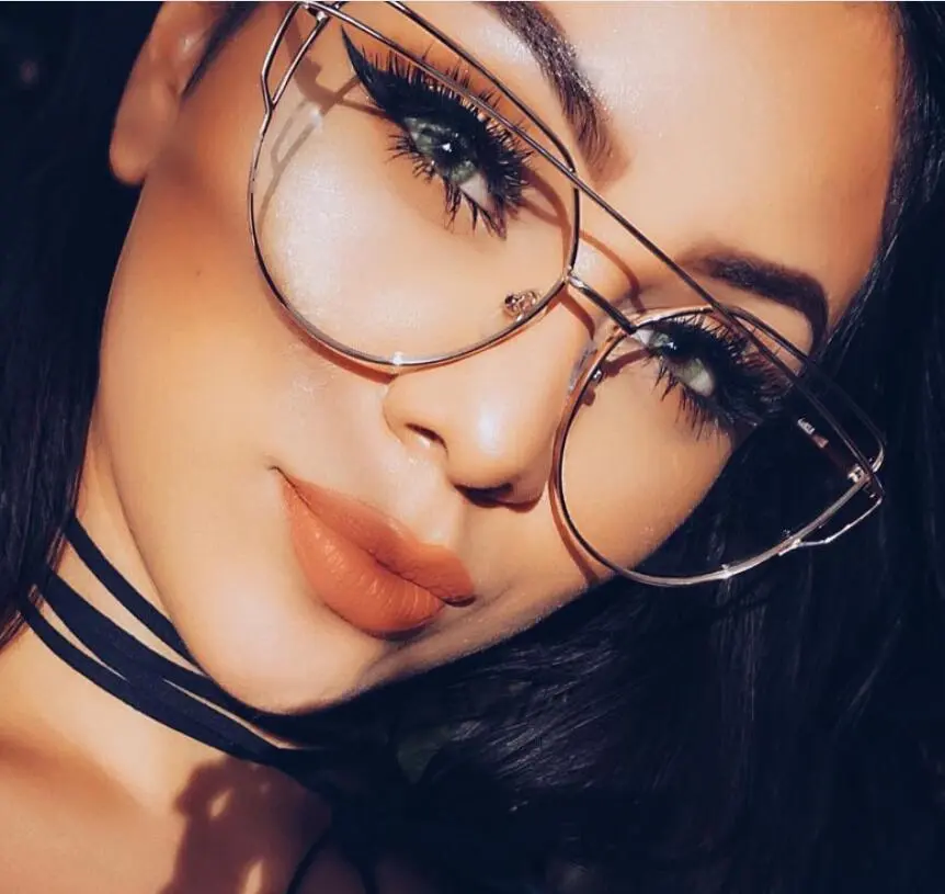 Paire de lunette séduisante