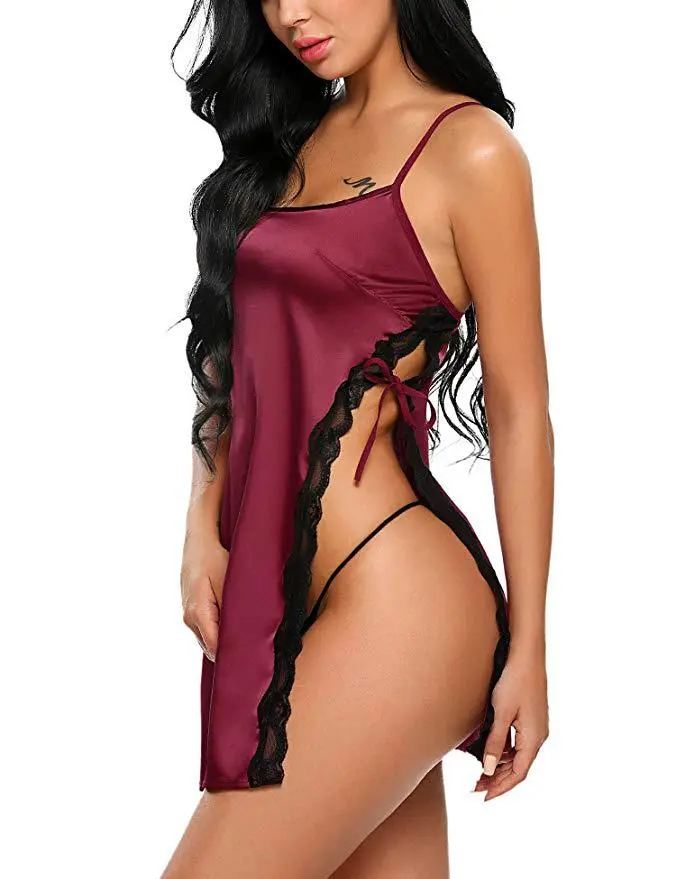 nuisette sexy rouge vin en satin fendue sur le côté